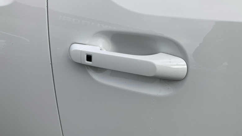 Hyundai INSTER 85kW 02 49kWh 5dr Auto Electric Hatchback